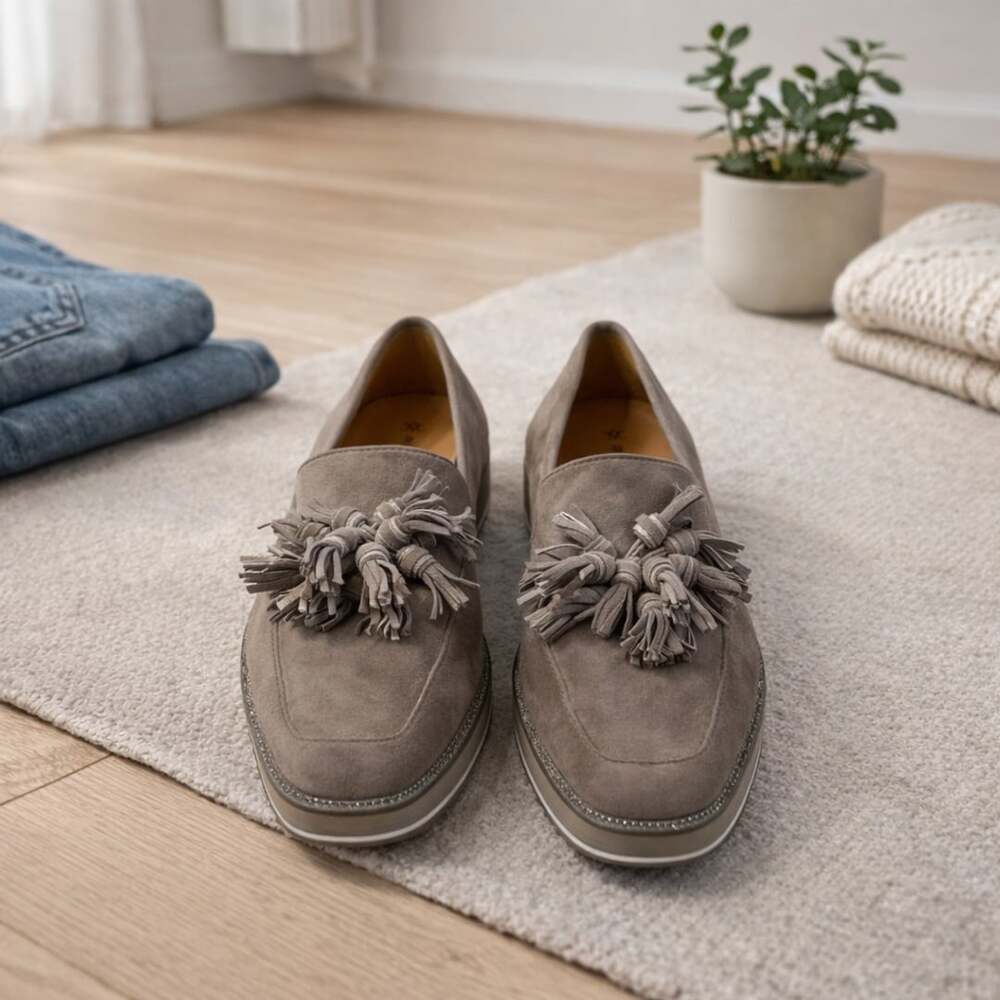 Johnston & Murphy Gracelyn Tassel Loafer Taupe Suede Platform 11M Women